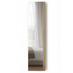 Καθαρή παρουσίαση καθρέφτη LETTO με λεπτό ξύλινο πλαίσιο σε λευκό φόντο υπνοδωματίου. (Thumb 1)