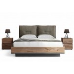 Κρεβάτι Loft με μαξιλάρια και κομοδίνα σε λευκό φόντο. (Thumb 1)
