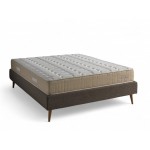 Ανατομικό στρώμα με topper memory foam και ανεξάρτητα ελατήρια σε λευκό φόντο. (Thumb 1)