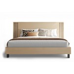 Minimal κρεβάτι Letto Cliff με κάθετες διακοσμητικές λεπτομέρειες, σε λευκό φόντο. (Thumb 1)