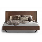 Minimal κρεβάτι Letto Cliff με κάθετες διακοσμητικές λεπτομέρειες, σε λευκό φόντο. (Thumb 1)